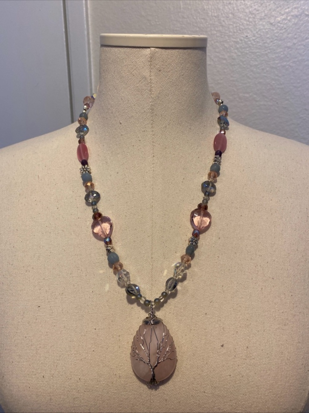 Handmade beaded pink necklace stretchy silver wire wrapped pink stone